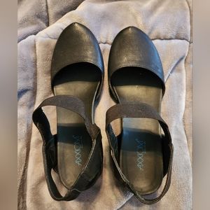 Axxiom shoes